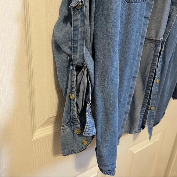 Buttons Jean Button Down Shirt - Picture 4 of 10